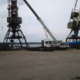 Перевалка нефтегазового оборудования в Самарском речном порту и перевозка автомобильным транспортом