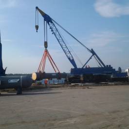 Выгрузка нефтегазового оборудования в Самарском речном порту грузовые места от 27 т до 135 т и перевозка автотранспортом на НПЗ